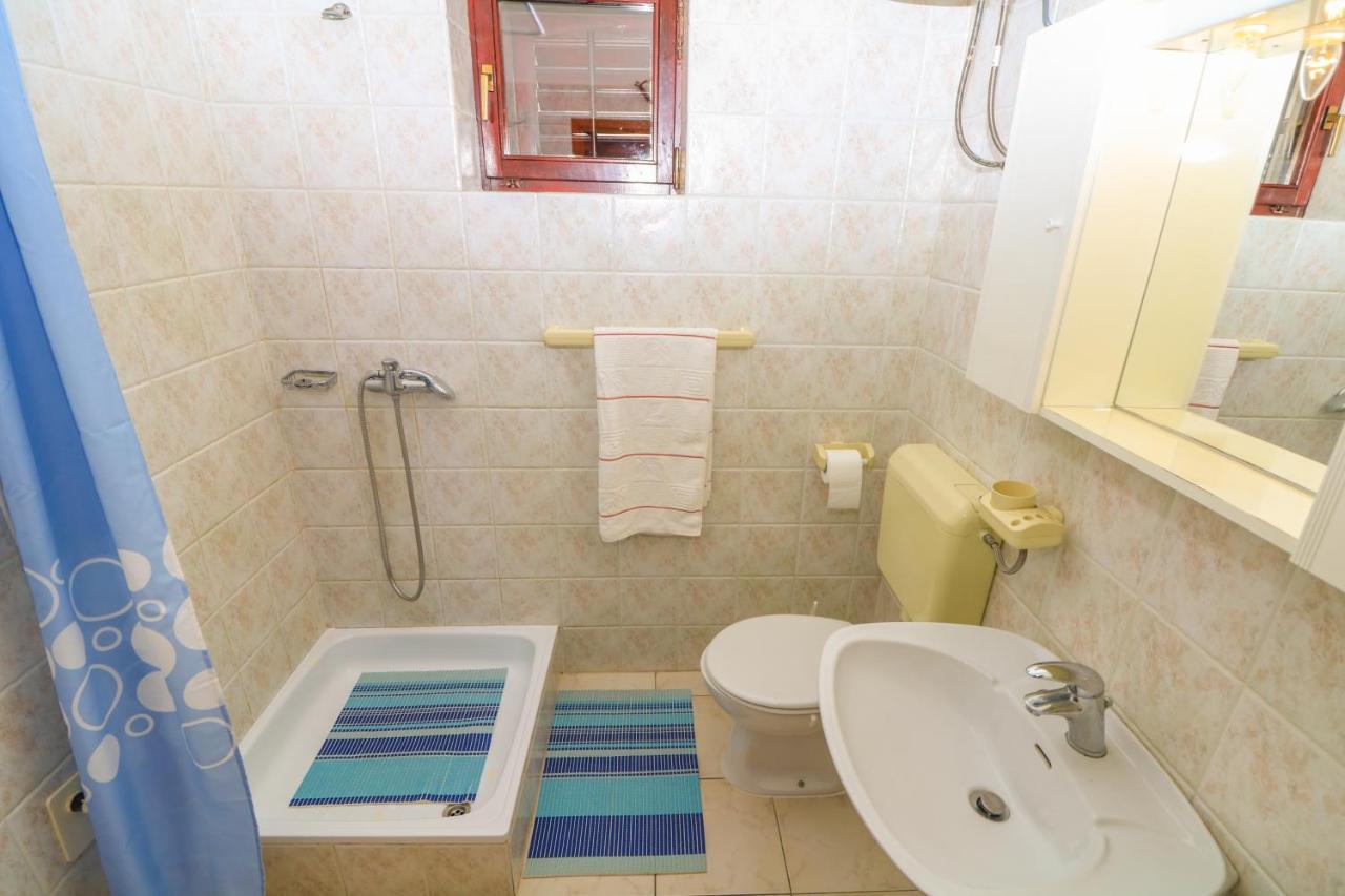 Apartment Marulic In Old Town 바슈카 외부 사진